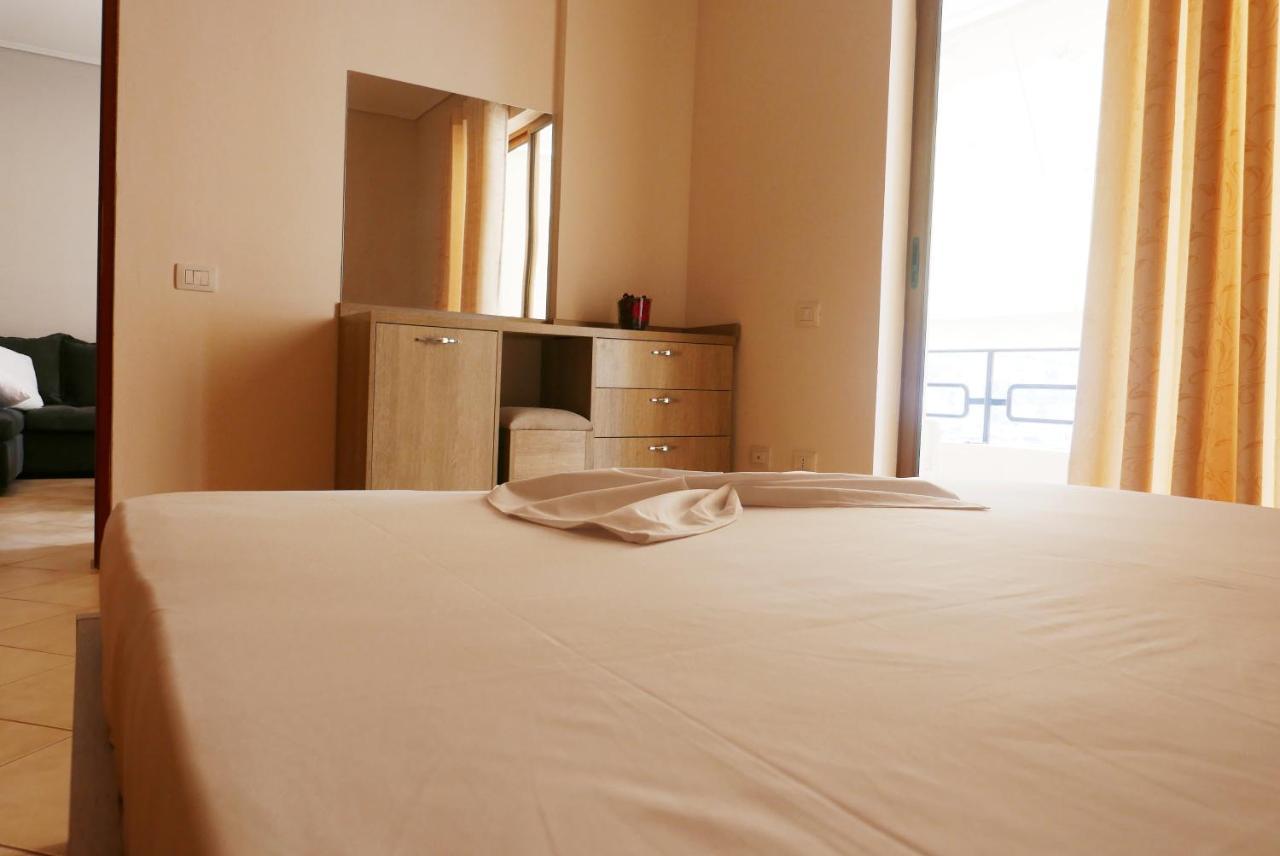 Apartamento Victoria'S Sea-Cret Sarandë Exterior foto
