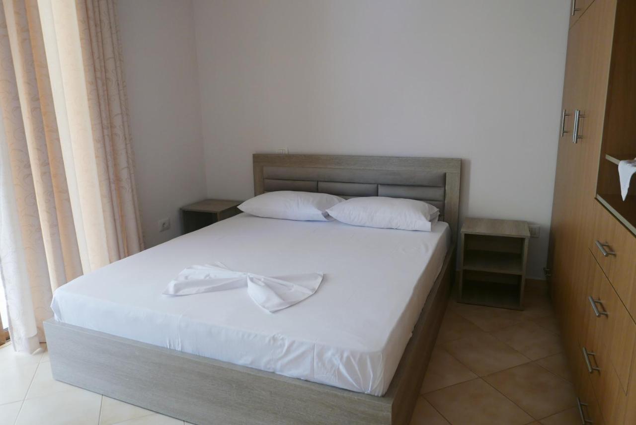 Apartamento Victoria'S Sea-Cret Sarandë Exterior foto