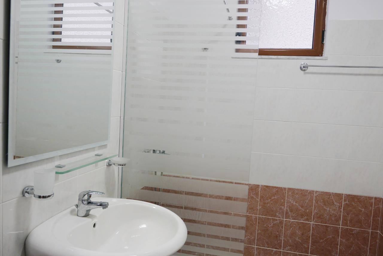 Apartamento Victoria'S Sea-Cret Sarandë Exterior foto