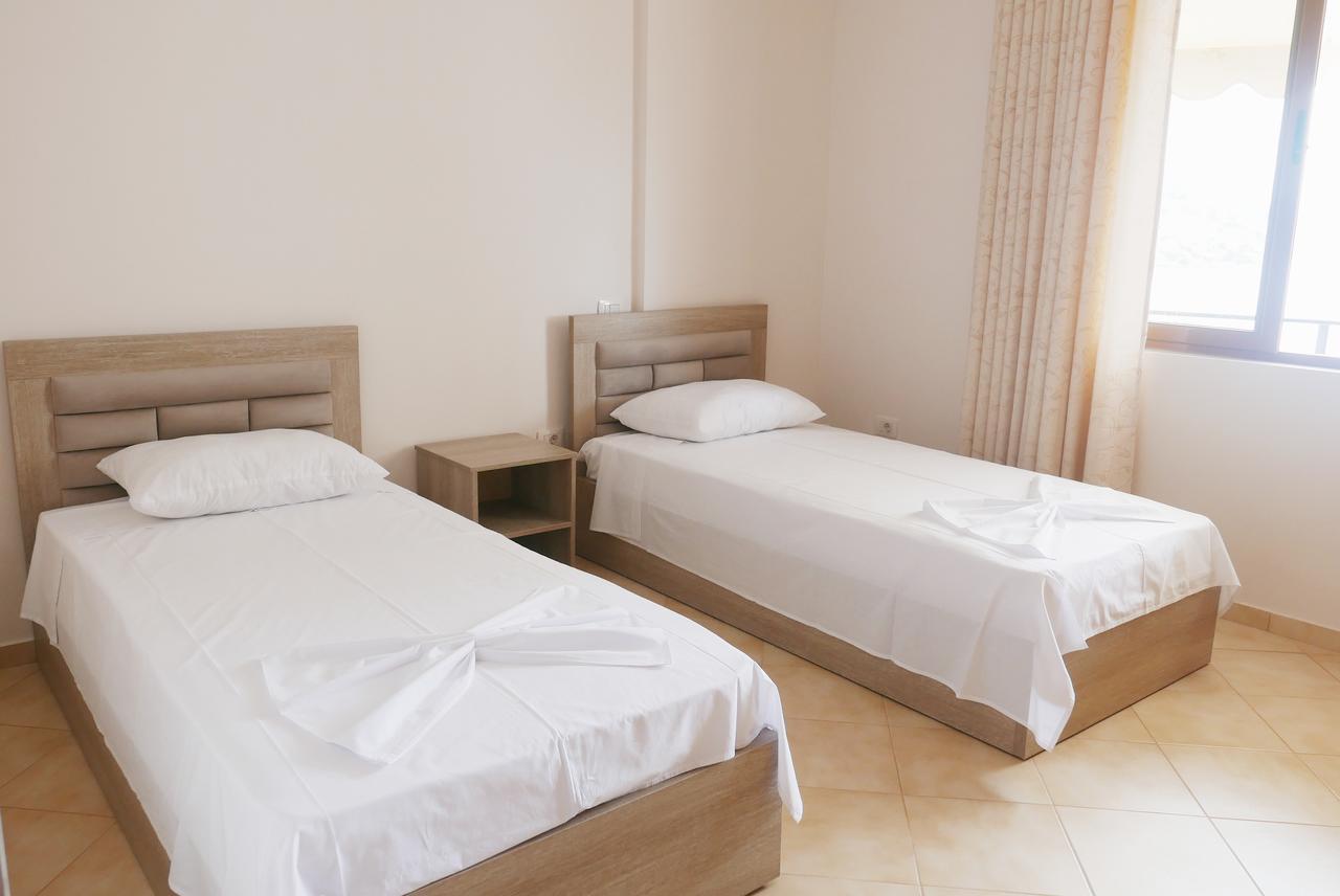 Apartamento Victoria'S Sea-Cret Sarandë Exterior foto